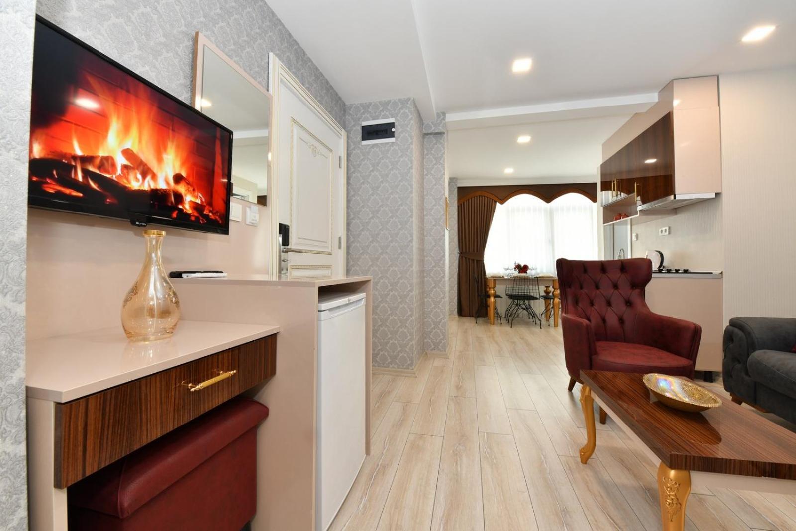 Sea Moon Hotel 2*